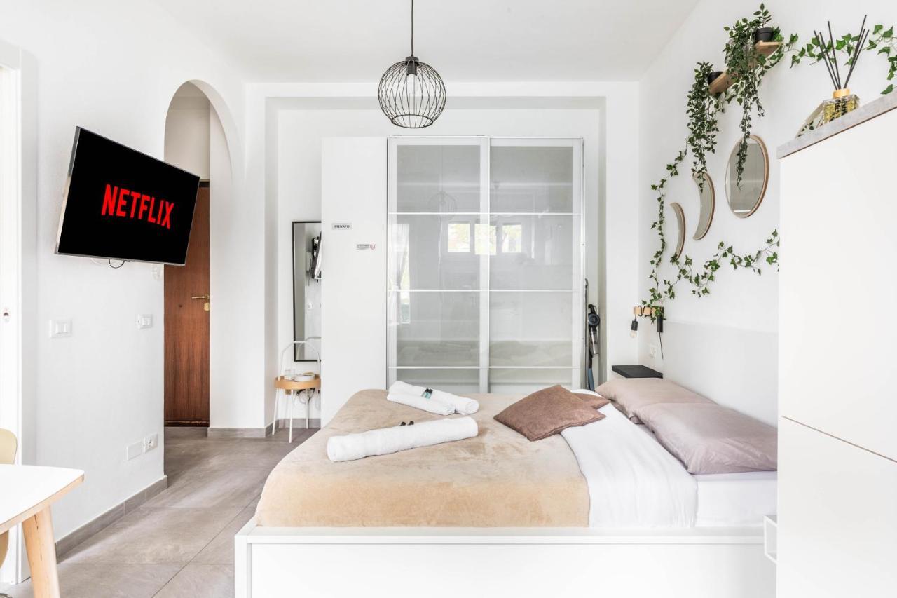Eden House Sansiro-Duomo Netflix & Design Apartment Milano Ngoại thất bức ảnh